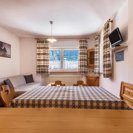 Casa Lorenz 1 Apartamento Canazei
