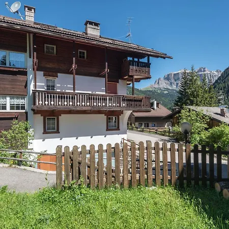 Casa Lorenz 1 Lejlighed Canazei